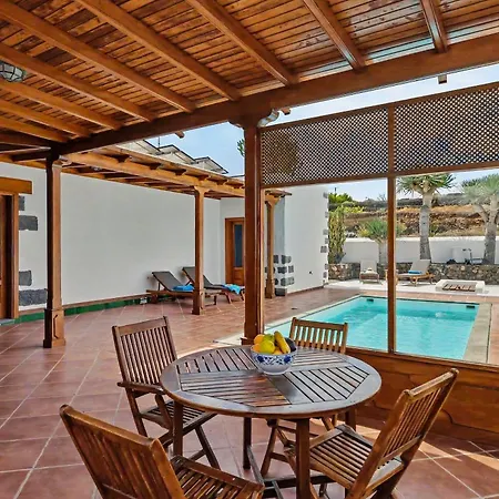 Buenlugar Holiday home *
